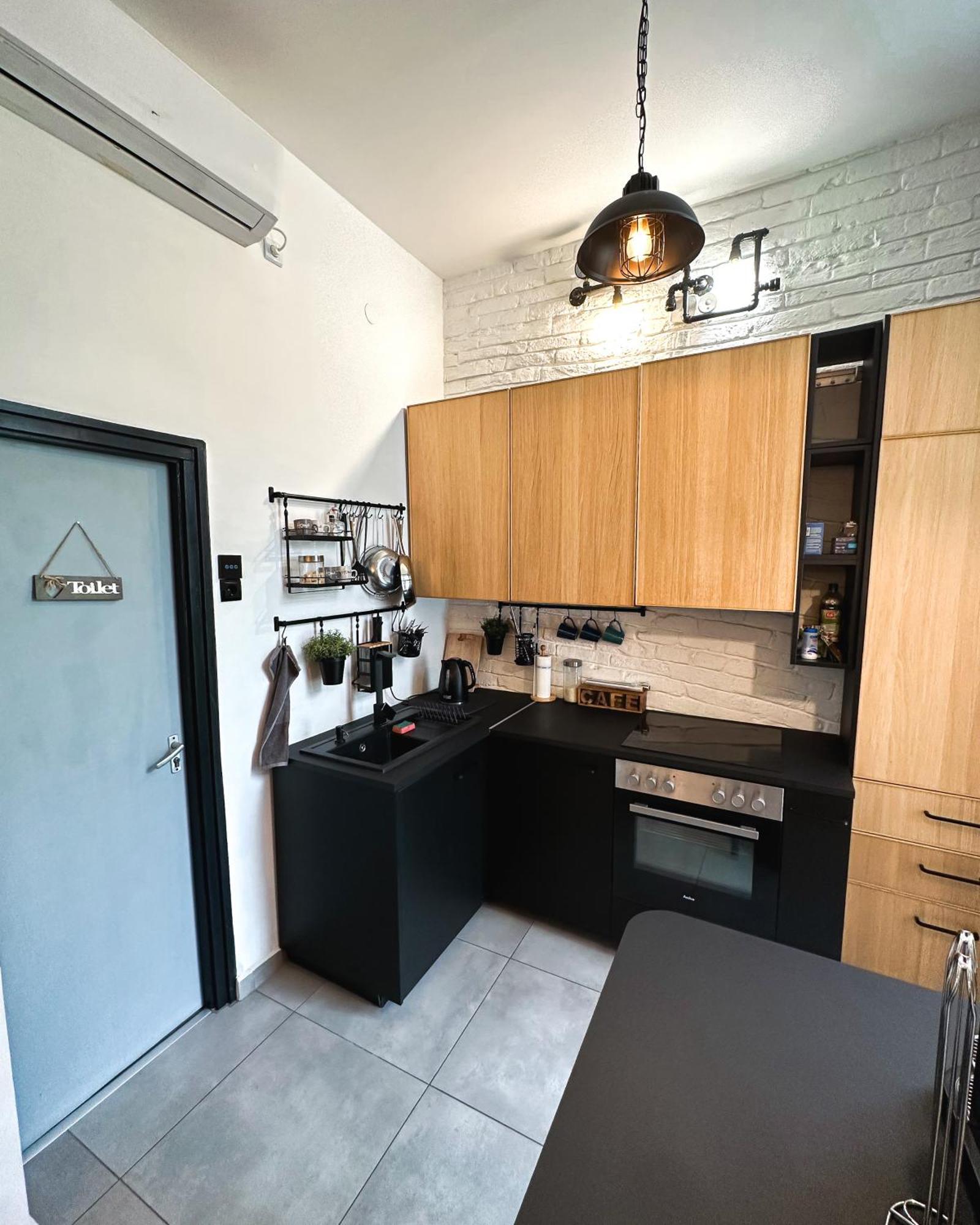 בודפשט Urban Studio With Private Garden Near Andrassy מראה חיצוני תמונה